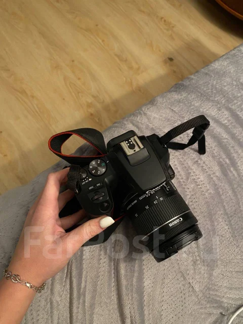 Canon EOS 250D Kit ����