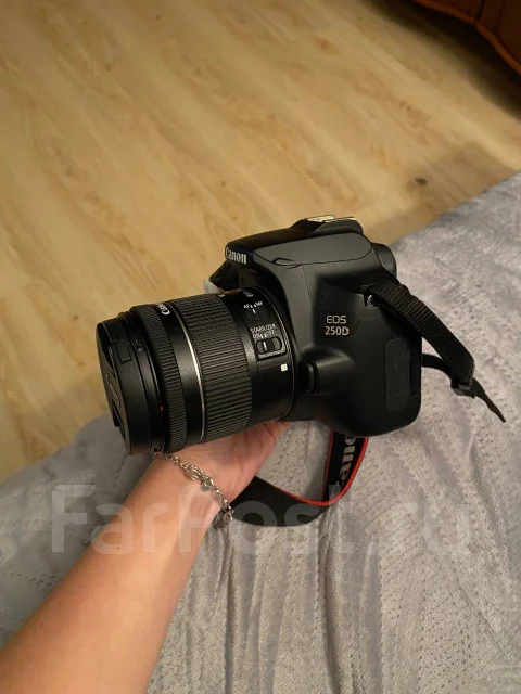 Canon EOS 250D Kit ����