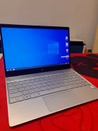 HP Envy. 13.3", 1,8����, ��� 4 ��, ���� 512���, WiFi: 1, Bluetooth: 1, ����������� �� 4��. ����