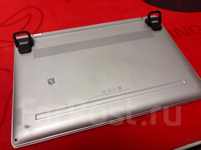 HP Envy. 13.3", 1,8����, ��� 4 ��, ���� 512���, WiFi: 1, Bluetooth: 1, ����������� �� 4��. ����