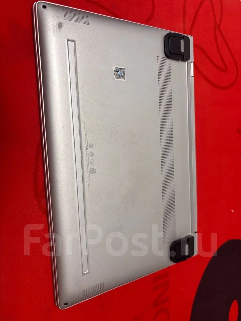 HP Envy. 13.3", 1,8����, ��� 4 ��, ���� 512���, WiFi: 1, Bluetooth: 1, ����������� �� 4��. ����