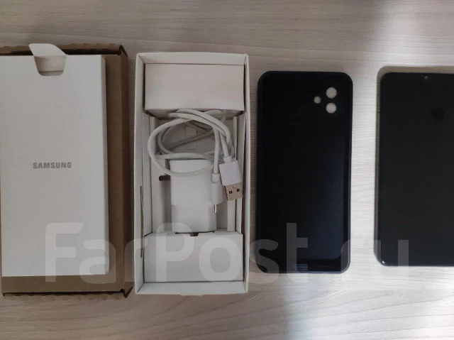 Samsung Galaxy A04. �/�, 64 ��, ������, 4G LTE, Dual-SIM ����