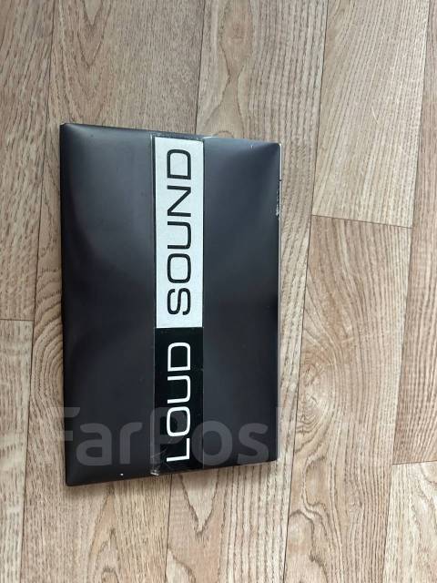 Asus ZenBook UX21E. 11.6", 1,8����, ��� 4 ��, ���� 1���, WiFi: 1, Bluetooth: 1 ����