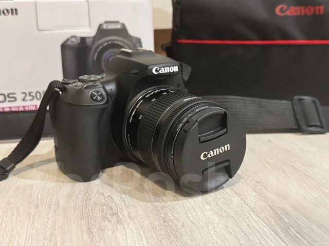 Canon EOS 250D ����