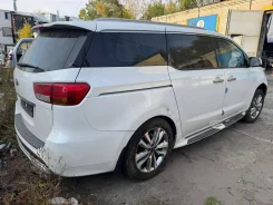 Kia Carnival ����