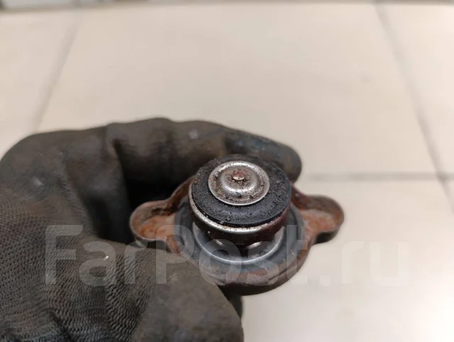 ������ ��������� KIA RIO 2000-2004 0K2C615205A ����