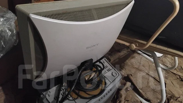 Sony. 15", ���������� �� (LCD, LED, QLED) ����