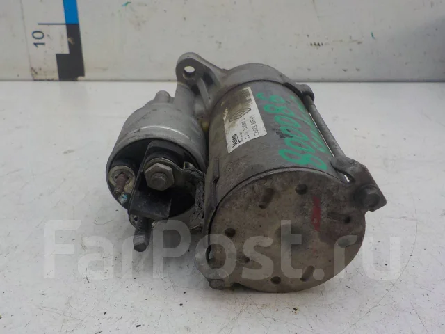 ������� Renault Sandero 2018- 233009786R ����