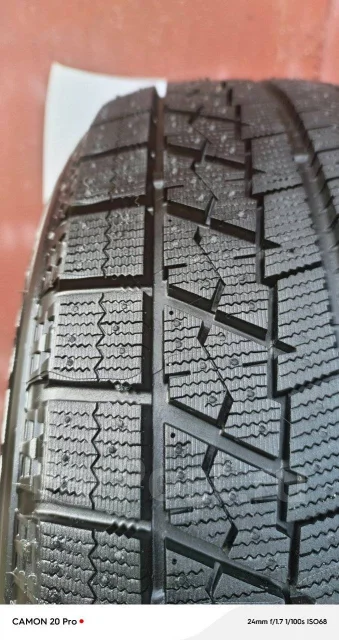 Bridgestone Blizzak VRX. ������, ��� �����, 2021 ���, �/�, ����� �� 5 % ����