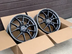 Ultra Machine. 8.0x18", 5x114.3, ET35, �� 73,1���. ����