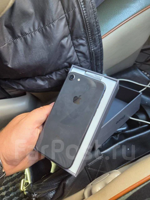 Apple iPhone 8. �/�, 64 ��, ������ ����