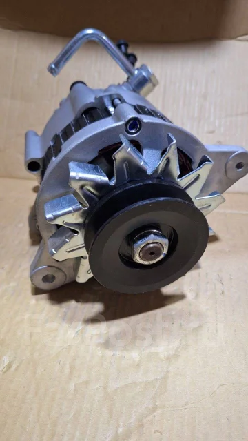 ��������� 4D55/4D56 12V 65A MD327514 ����