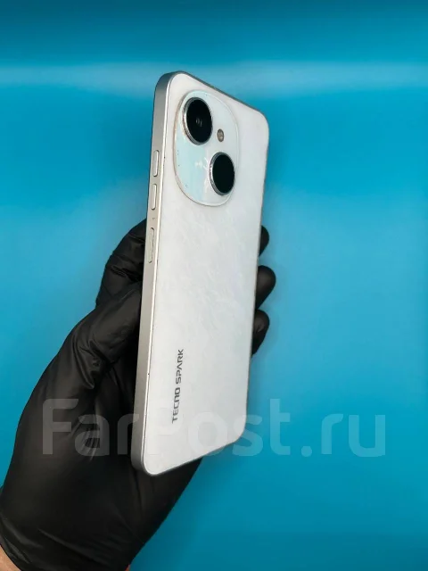 Tecno Spark Go 1. �/�, 64 �� ����