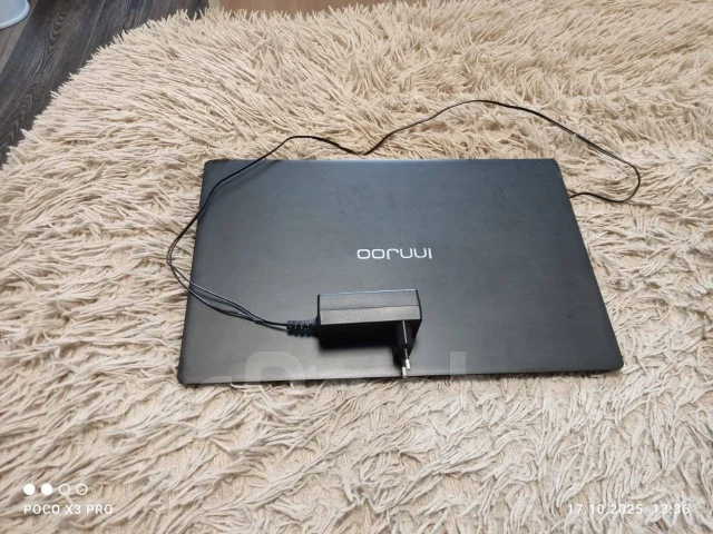 Intel. 15.6", 1,1����, ��� 8 ��, ���� 256���, WiFi: 1, Bluetooth: 1, ����������� �� 4��. ����