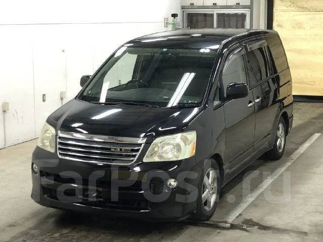 Toyota Voxy. AZR65, 1AZFSE ����