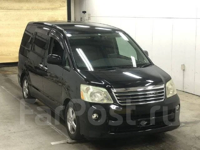 Toyota Voxy. AZR65, 1AZFSE ����