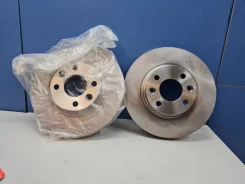 �������� ������ ��������� �������� ������������� Renault Logan 2 2014- [402062212R] 402062212R ����