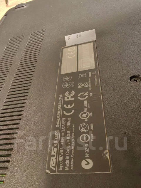 Asus X502C. 15.6", 1,5����, ��� 4 ��, ���� 120���, WiFi: 1, Bluetooth: 1, ����������� �� 3��. ����