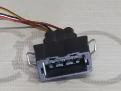 ������ �������� ������� 3� ��������� VAG 357972753 �� ���� 80/100/A4/A6 B4, C4, B5, C5 357972753 ����