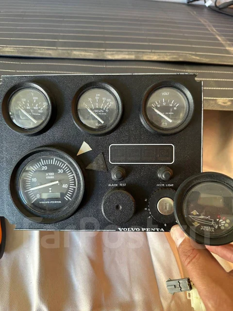 Volvo Penta. 230��.�., 4-�������, ��������� ����