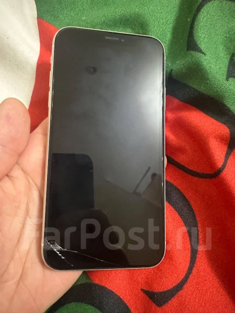 Apple iPhone Xr. �/�, 64 ��, �����, 4G LTE ����