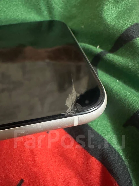 Apple iPhone Xr. �/�, 64 ��, �����, 4G LTE ����