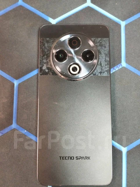 Tecno Spark 30. �/�, 128 ��, ������ ����