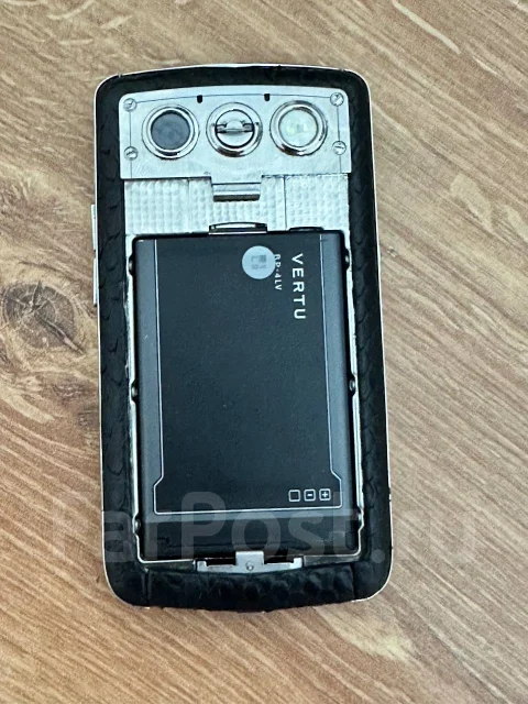 Vertu Constellation Quest. �/�, 8 ��, �����������, ������ ����