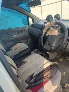 Nissan Liberty. PM12, SR20 ����