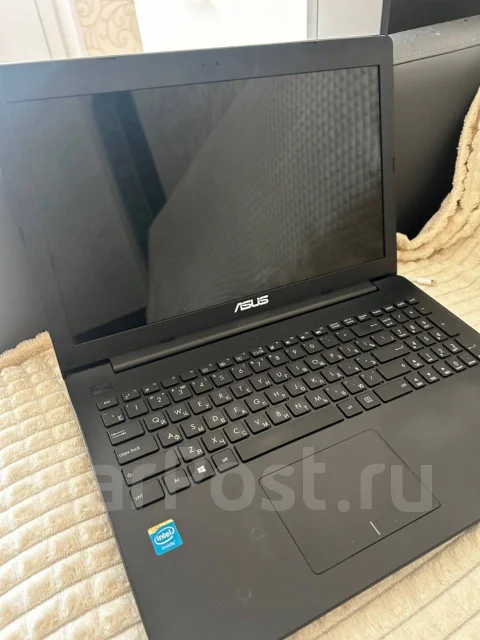 Asus S. WiFi: 1, Bluetooth: 1 ����