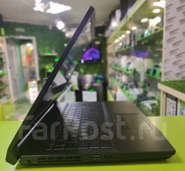 MSI Bravo 15. 15.6", 3,3����, ��� 8 ��, ���� 512���, WiFi: 1, Bluetooth: 1, ����������� �� 3��. ����