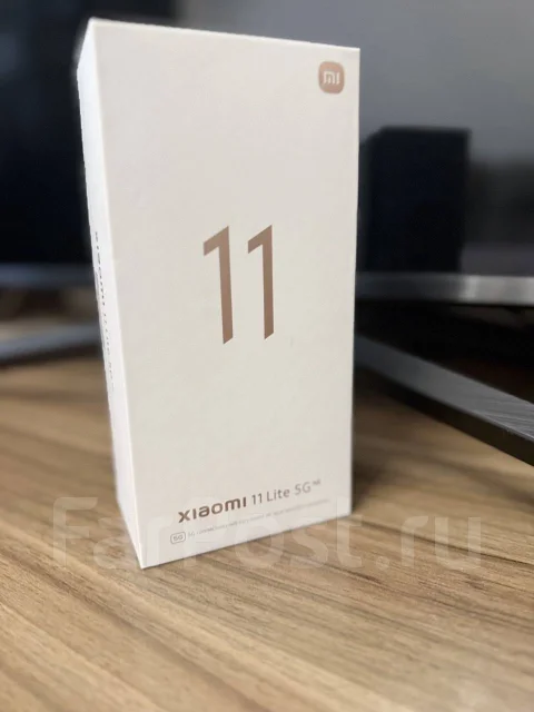 Xiaomi 11 Lite. �/�, 128 ��, �������, 3G, 4G LTE, 5G, NFC ����