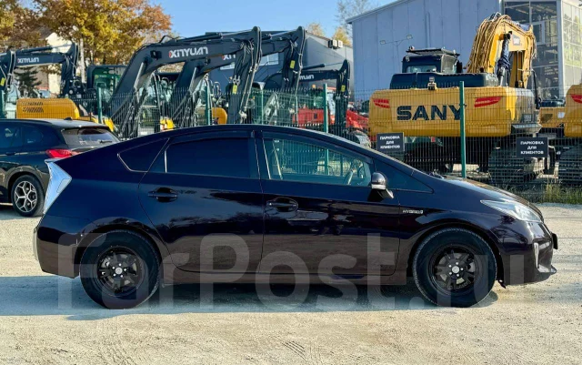 Toyota Prius. �������, ��������, 1.8 (99��.�.), ������, 231 000����. �� ����
