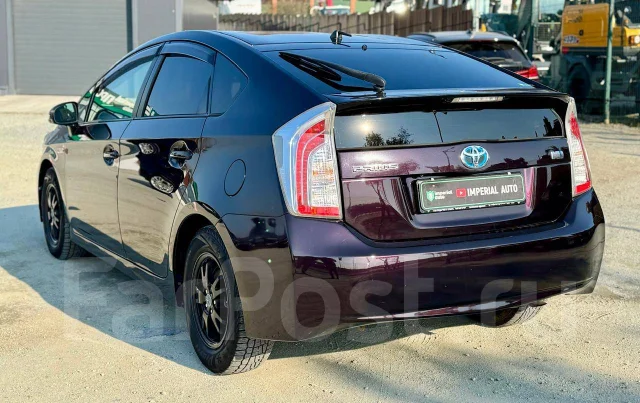 Toyota Prius. �������, ��������, 1.8 (99��.�.), ������, 231 000����. �� ����