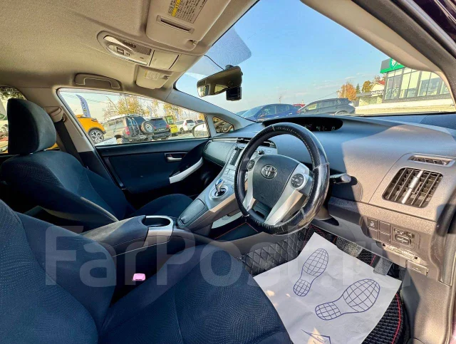 Toyota Prius. �������, ��������, 1.8 (99��.�.), ������, 231 000����. �� ����