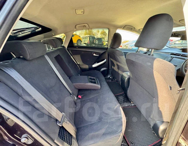 Toyota Prius. �������, ��������, 1.8 (99��.�.), ������, 231 000����. �� ����