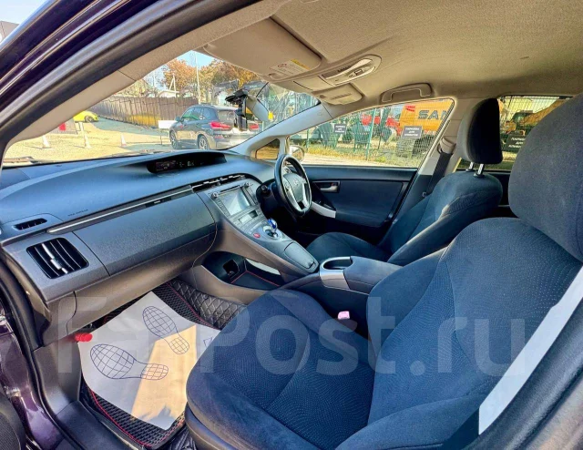 Toyota Prius. �������, ��������, 1.8 (99��.�.), ������, 231 000����. �� ����