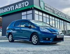 Honda Fit Shuttle. �������, ��������, 1.3 (88��.�.), ������, 175 000����. �� ����