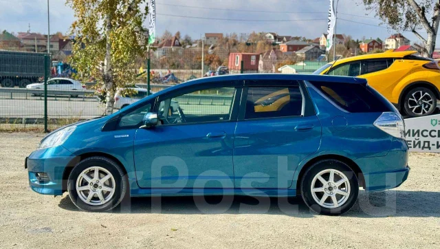 Honda Fit Shuttle. �������, ��������, 1.3 (88��.�.), ������, 175 000����. �� ����