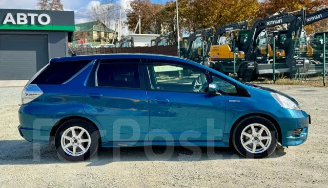 Honda Fit Shuttle. �������, ��������, 1.3 (88��.�.), ������, 175 000����. �� ����