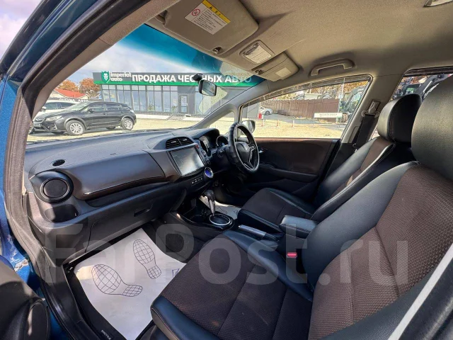 Honda Fit Shuttle. �������, ��������, 1.3 (88��.�.), ������, 175 000����. �� ����