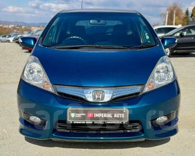 Honda Fit Shuttle. �������, ��������, 1.3 (88��.�.), ������, 175 000����. �� ����