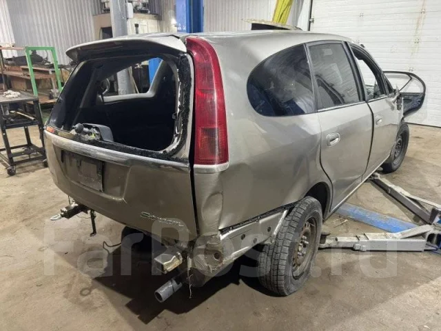 Honda Stream. RN2, D17A ����