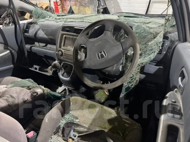 Honda Stream. RN2, D17A ����
