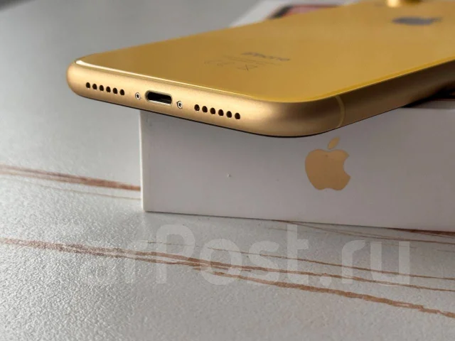 Apple iPhone Xr. �/�, 64 ��, 3G, 4G LTE, ����������, NFC ����