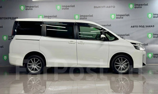 Toyota Voxy. �������, 4wd, 2.0 (152��.�.), ������, 59 000����. �� ����
