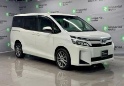 Toyota Voxy. �������, 4wd, 2.0 (152��.�.), ������, 59 000����. �� ����
