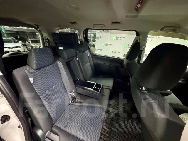 Toyota Voxy. �������, 4wd, 2.0 (152��.�.), ������, 59 000����. �� ����