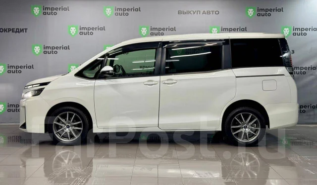 Toyota Voxy. �������, 4wd, 2.0 (152��.�.), ������, 59 000����. �� ����