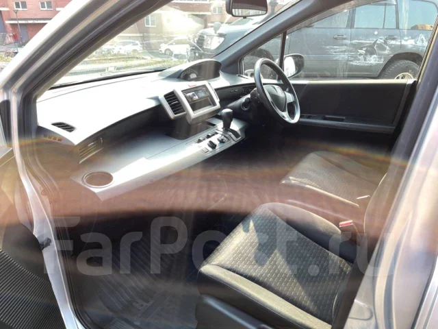 Honda Freed Spike. �������, 4wd, 1.5 (118��.�.), ������, 174����. �� ����